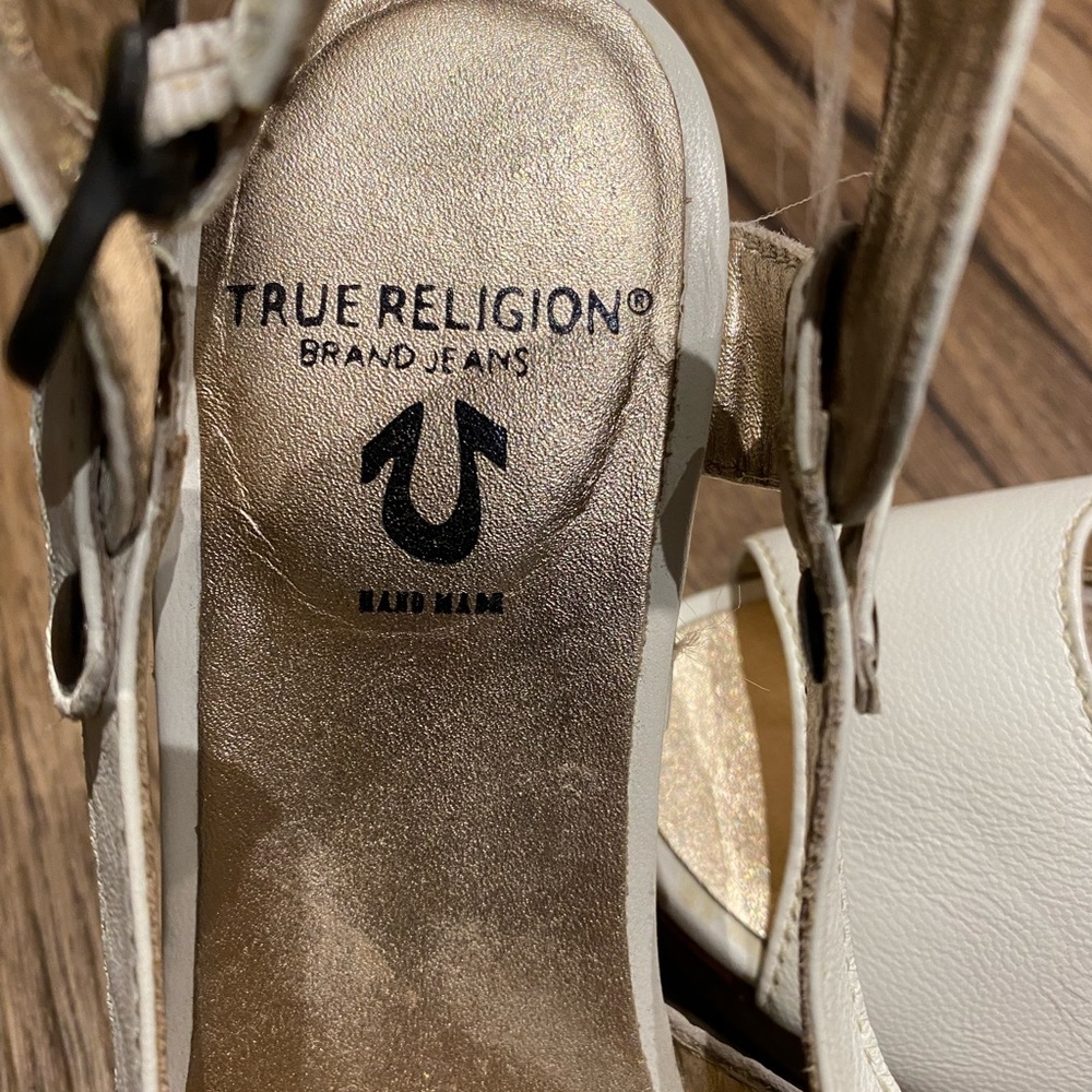 True Religion Clogs - Picture 5 of 10